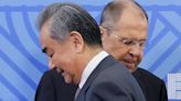 Los cancilleres de China y Rusia se reunieron para dialogar sobre “una nueva arquitectura de seguridad” en Eurasia