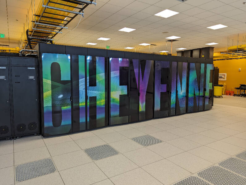 Cheyenne supercomputer sells at auction for just $480K