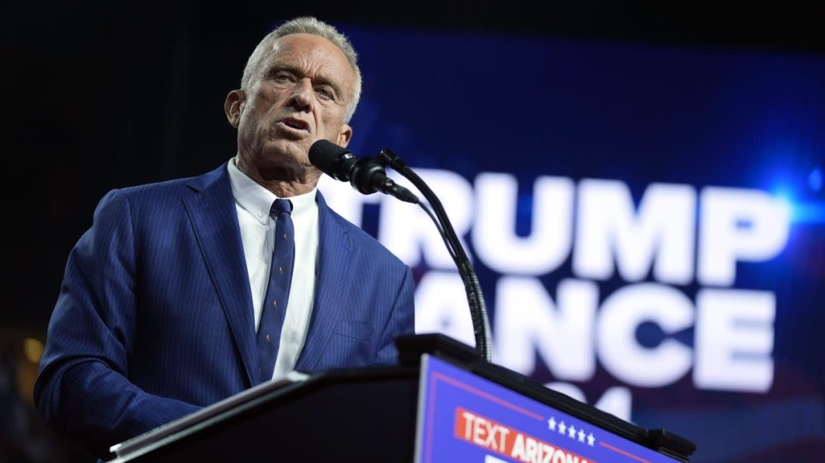 Robert F. Kennedy Jr. withdraws from Virginia ballot after endorsing Trump