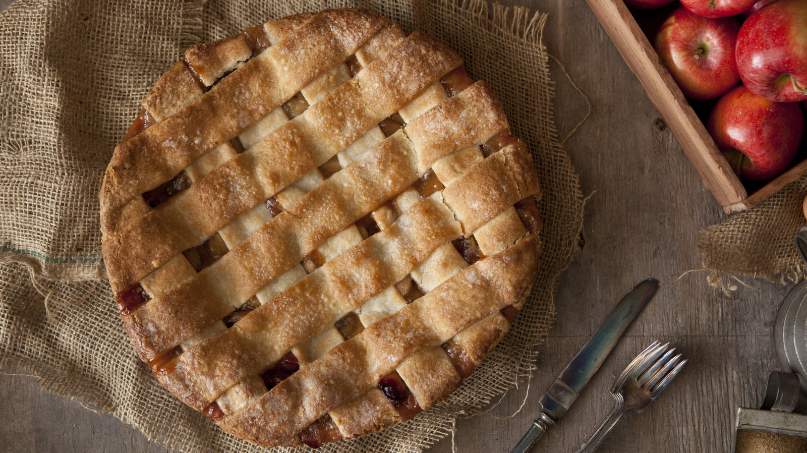 The Secret Ingredient For The Absolute Best Apple Pie