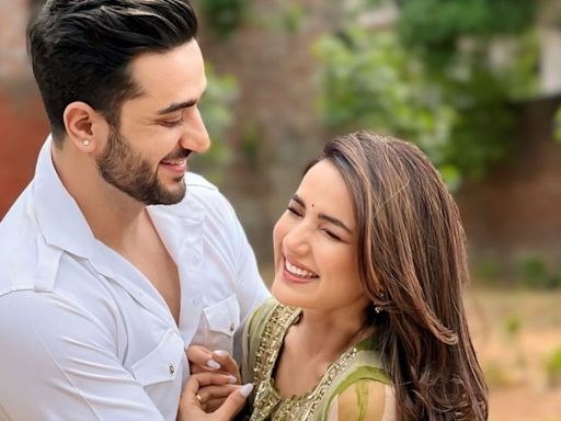 Aly Goni Cheers For Jasmin Bhasin, Calls Her 'Strongest' Amid Corneal Damage Mishap | Photo - News18