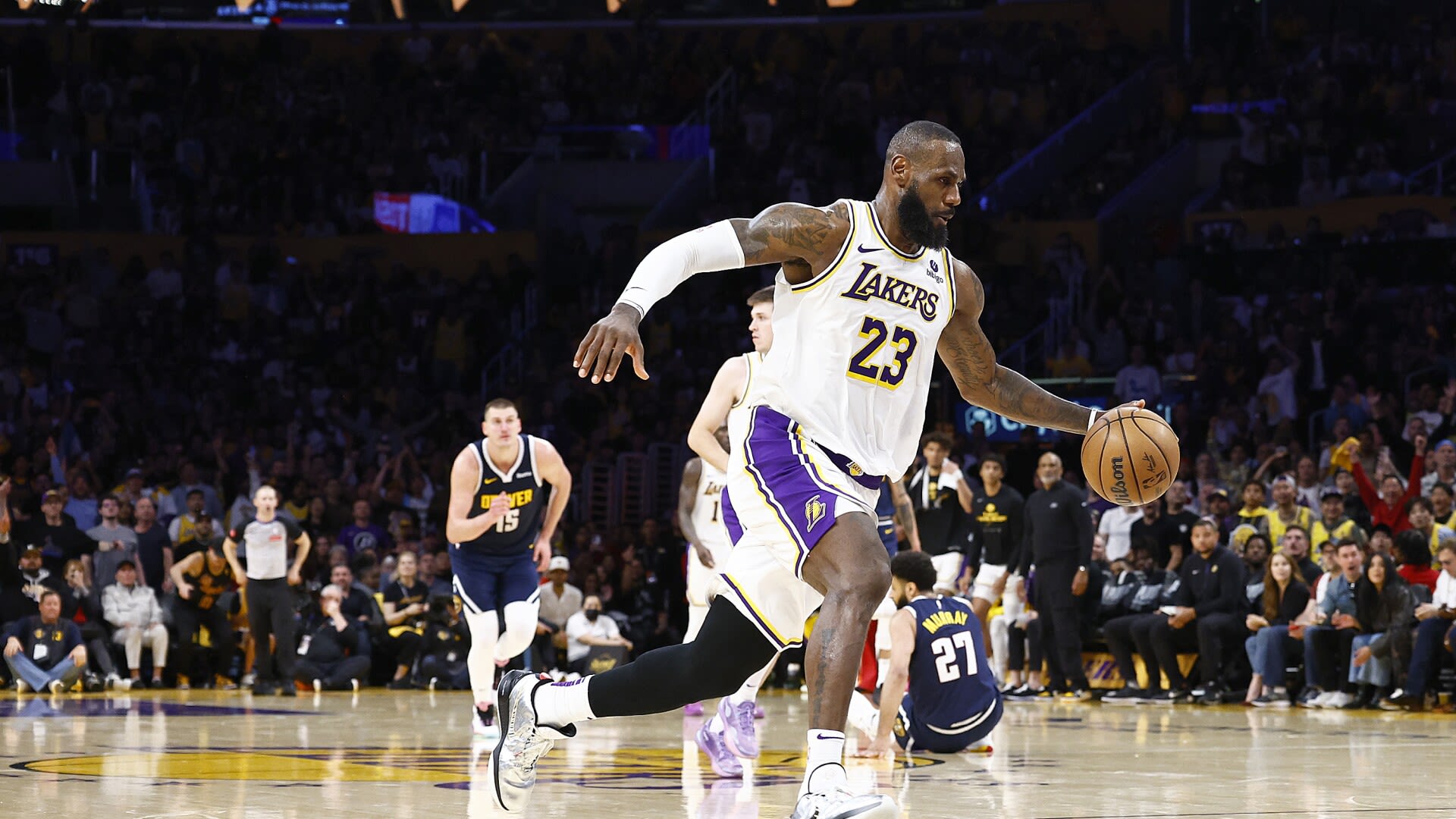 Lakers flip the script — at least for a day — hold on to beat Nuggets, force Game 5