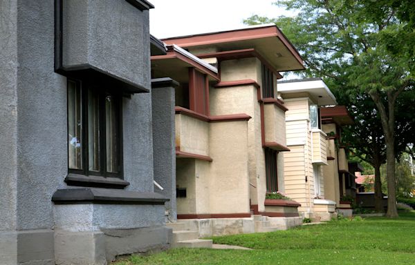 About Milwaukee's Burnham Block Frank Lloyd Wright houses