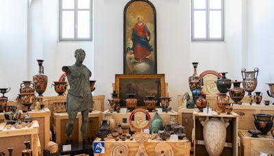 Italy Receives 600 Priceless Artifacts Repatriated From the U.S.