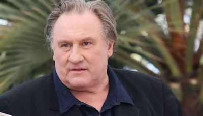 Gérard Depardieu : Edouard Baer sans équivoque sur l’incident dans l’avion, « Il a uriné devant tout le monde