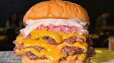 La Birra Bar: llegó a Chile la hamburguesa elegida como la mejor de Miami