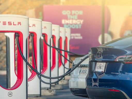 Tesla's Fire & Hire: Musk Brings Back Some Laid-Off Supercharger Team Employees