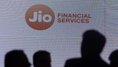 Reliance shareholders approve retail unit's $4 billion lease to Jio Financial - ET Telecom