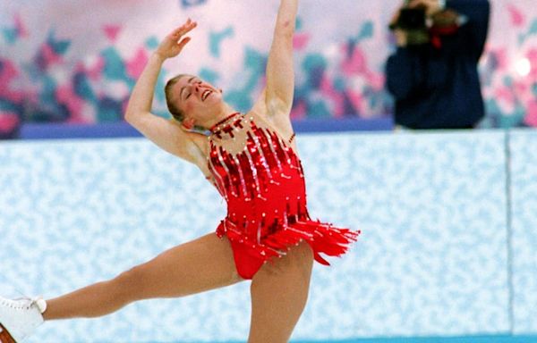 Tonya Harding costume she wore day after Nancy Kerrigan attack sells for over $17K at auction