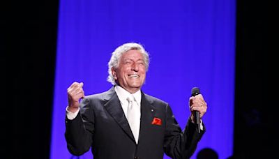 Lady Gaga, Amy Winehouse, Martin Luther King Jr.'s Letters to Tony Bennett Being Offered at Auction