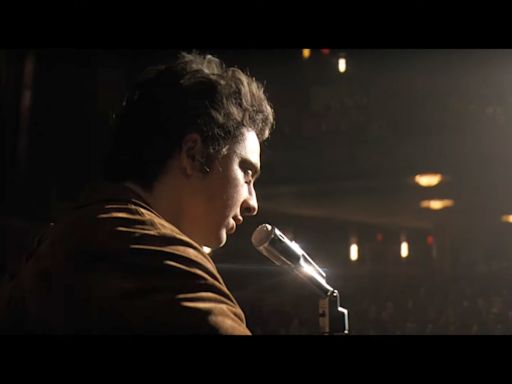 Timothée Chalamet Sounds—and Looks—a Lot Like Bob Dylan in New Biopic Trailer