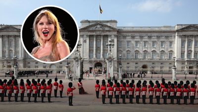 Vídeo | El cambio de guardia en el palacio de Buckingham a ritmo de Taylor Swift