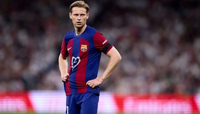 ‘Ghost’ FC Barcelona Star Frenkie De Jong Attacked By Netherlands Legend