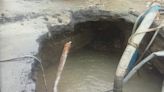 高雄岡山路面現坑洞 台水搶修預計下午3時恢復供水
