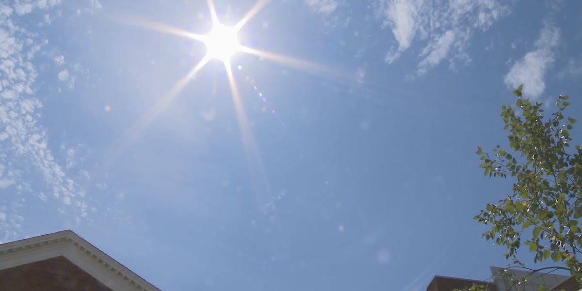 When could Nashville see 90-degree temperatures?