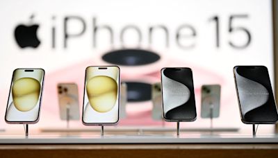 Apple iPhone sales drop 19% in China as demand for Huawei smartphones soars, research says