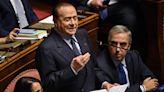 Berlusconi reaparece tras su ingreso: "Estoy listo para retomar la batalla"