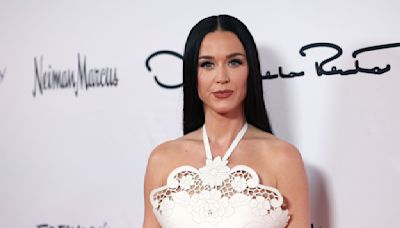 Katy Perry révèle ce qu'elle recherche en amour : "Pas besoin de m'offrir une Ferrari, je peux faire ça toute seule. Par contre, fais la vaisselle"