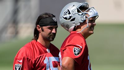 O'Connell and Minshew wage friendly competition to become the Raiders' starting quarterback