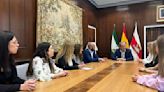 El alcalde de Andújar recibe al personal de la Eracis+ 2024-2028
