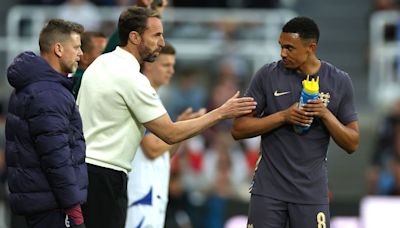 Gareth Southgate could finally take Jurgen Klopp advice after Trent Alexander-Arnold talks