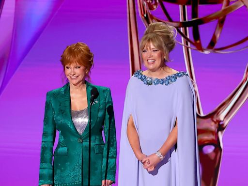 Reba McEntire and Melissa Peterman Had an Epic Reunion at the Emmys