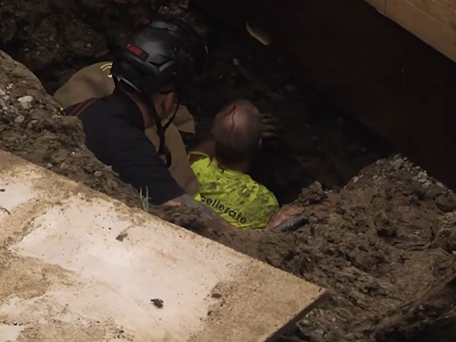 Watch: Kan. worker rescued from trench collapse