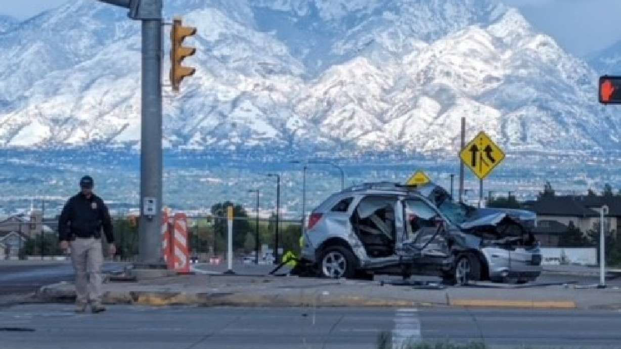 1 killed in crash on Mountain View Corridor in West Jordan