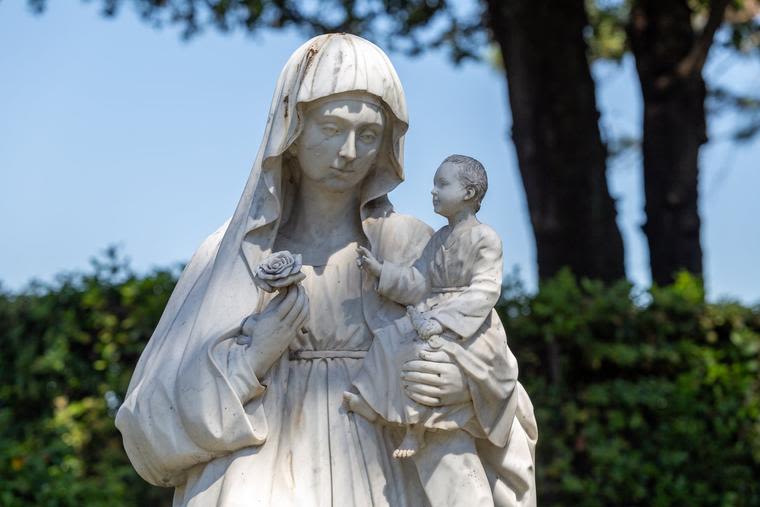 ‘May With Mary’ in the Vatican Gardens