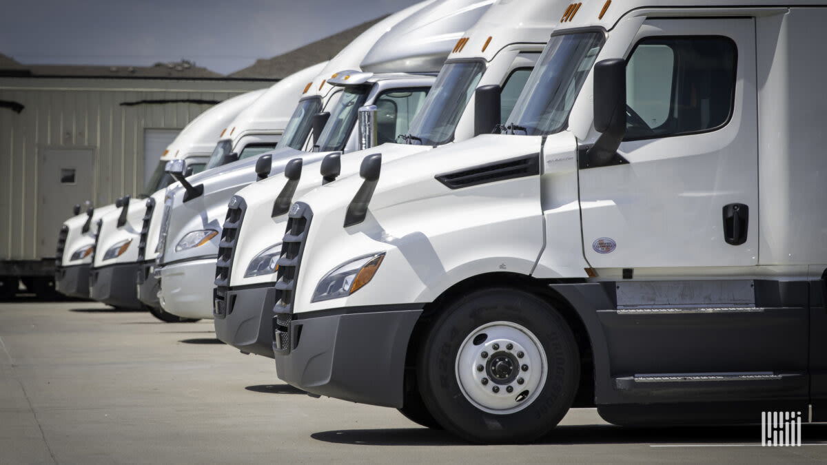 FMCSA approves 25% fee increase for carriers, brokers