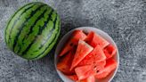 健康網》水果建議每日吃2份 營養師：西瓜吃「這麼多」 - 自由健康網