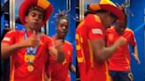 Quiénes fueron los jugadores de Selección España que bailaron con 'El ritmo que nos une'