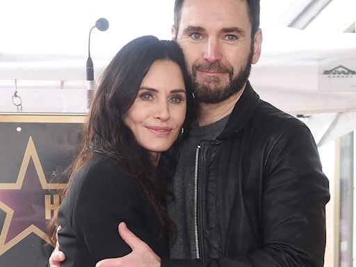 Courteney Cox Reveals Johnny McDaid Once Broke Up With Her One Minute Into Therapy - E! Online