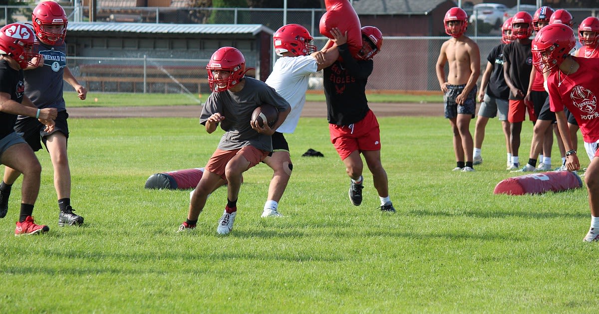 Huskie football team looking to return to state playoffs