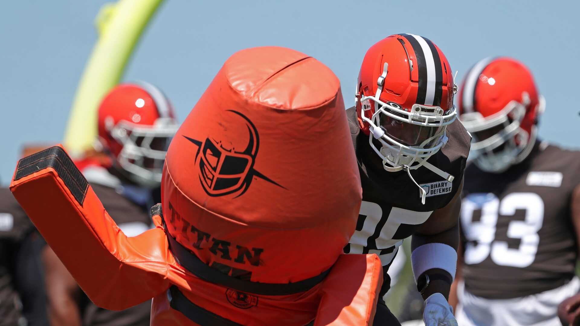 Myles Garrett practices for the first time in training camp