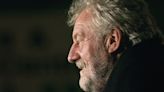 Bernard Hill, ‘Titanic’ ‘Lord of the Rings’ actor, dies at 79