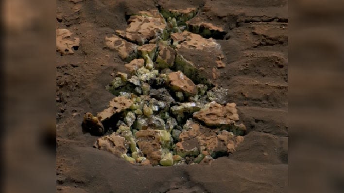NASA's Mars Rover Leaves Scientists Stunned After Finding A Surprise In A Martian Rock