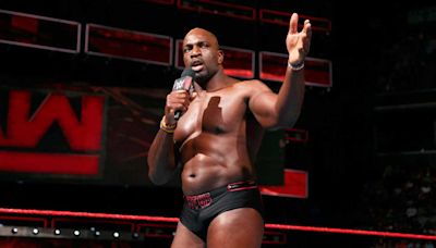 Titus O'Neil: 'No apruebo las acusaciones contra Vince McMahon, pero no tengo malas palabras para él'