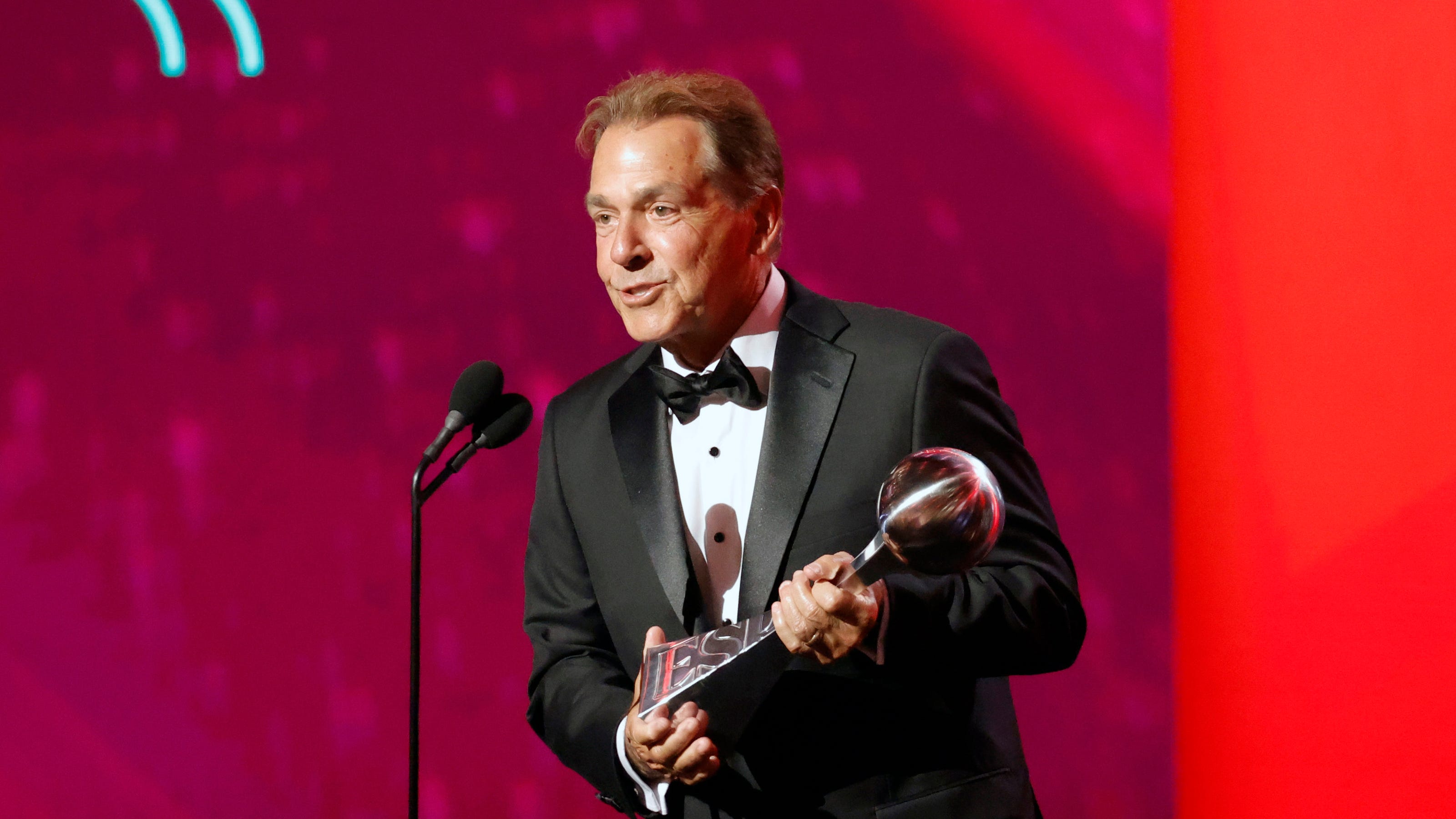 What advice former Alabama coach Nick Saban gave during memorable ESPYs acceptance speech