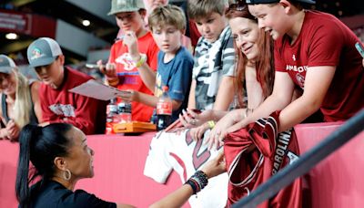 Shane Beamer lauds Dawn Staley: ‘There’s a lot of things that I’ve learned from her’