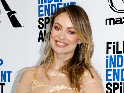 Olivia Wilde’s Super-Rare Photo Shows What Kids Otis & Daisy Do Instead of ‘Screen Time'