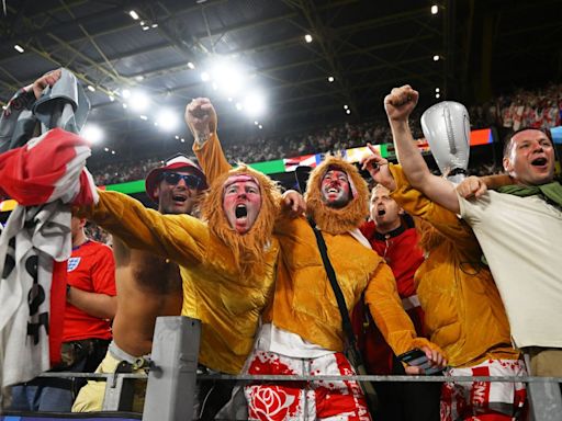 England players and fans go crazy after reaching EURO 2024 final