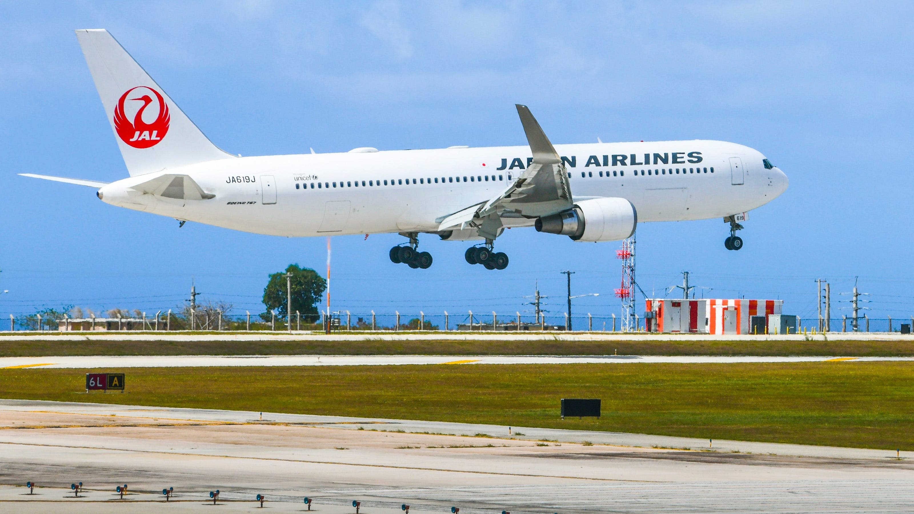 Japan Airlines flight canceled after pilot gets drunk in Dallas, reports say