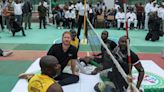 Nigeria-Reise zum Invictus-Jubiläum: Prinz Harry spielt Volleyball mit Veteranen