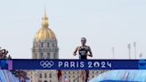 L’album des photos légendaires des Jeux olympiques de Paris (carte postale) 2024