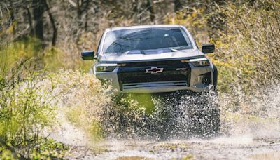 The 2024 Chevrolet Colorado ZR2 Bison Is a Beast But I'd Keep My Old ZR2. Here's Why