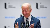 Biden celebra los "visibles" beneficios del acuerdo de paz en 25 aniversario