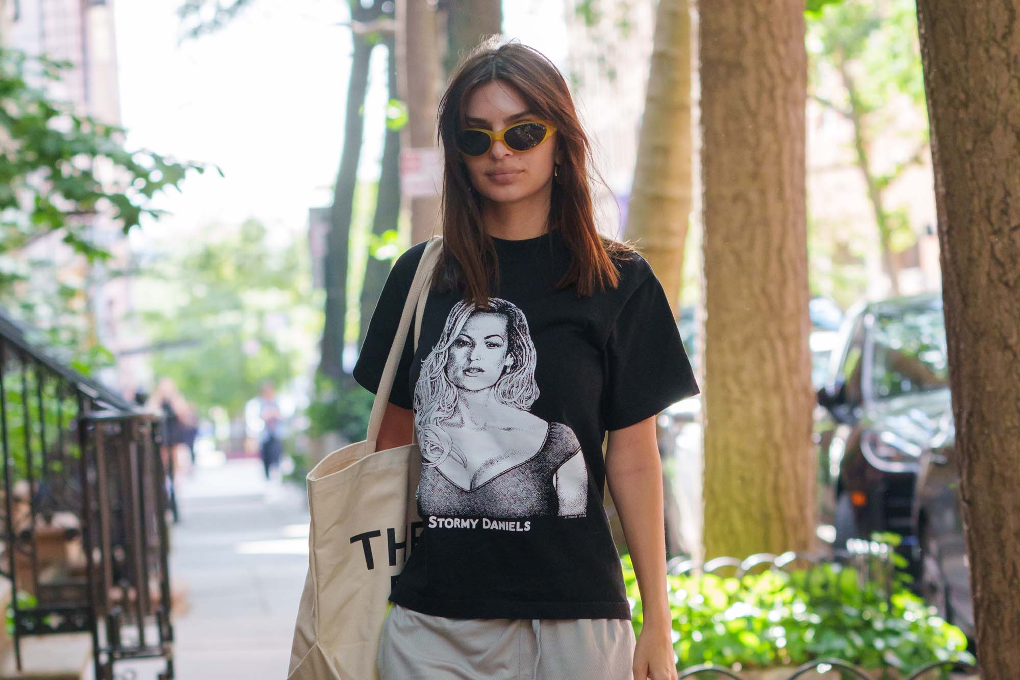 Emily Ratajkowski Channeled Cozy Chic Vibes in Jorts — Recreate Her Denim Shorts for $30