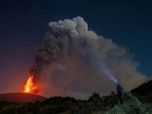 Etna volcanic ash halts flights at Italy's Catania airport