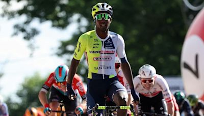 Circuit Franco-Belge: Biniam Girmay powers to victory atop Col du Horlitin